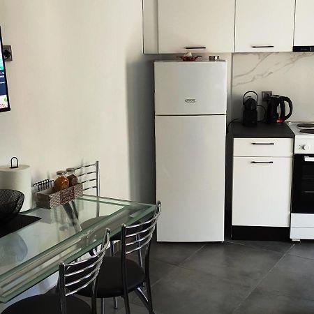 Karavela Street Apartment Preveza Exteriör bild