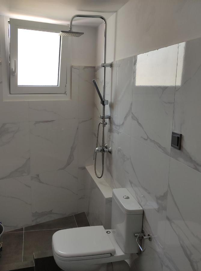 Karavela Street Apartment Preveza Exteriör bild